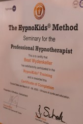 Hypnose Deko Diplom HypnoKids hoch 1_DSC0377(1)